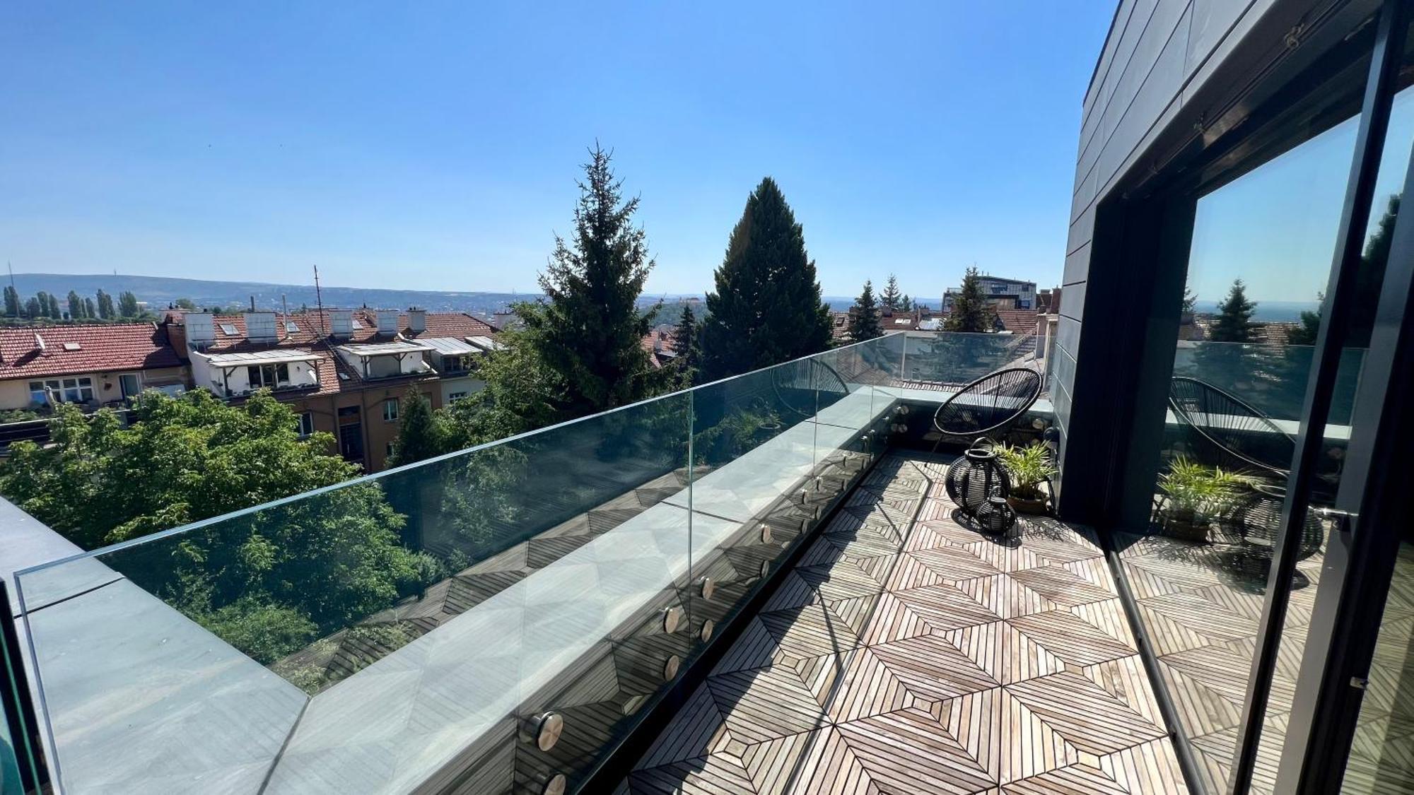 Apartman Se Saunou A Terasou S Vyhledem Na Brünn  Kültér fotó