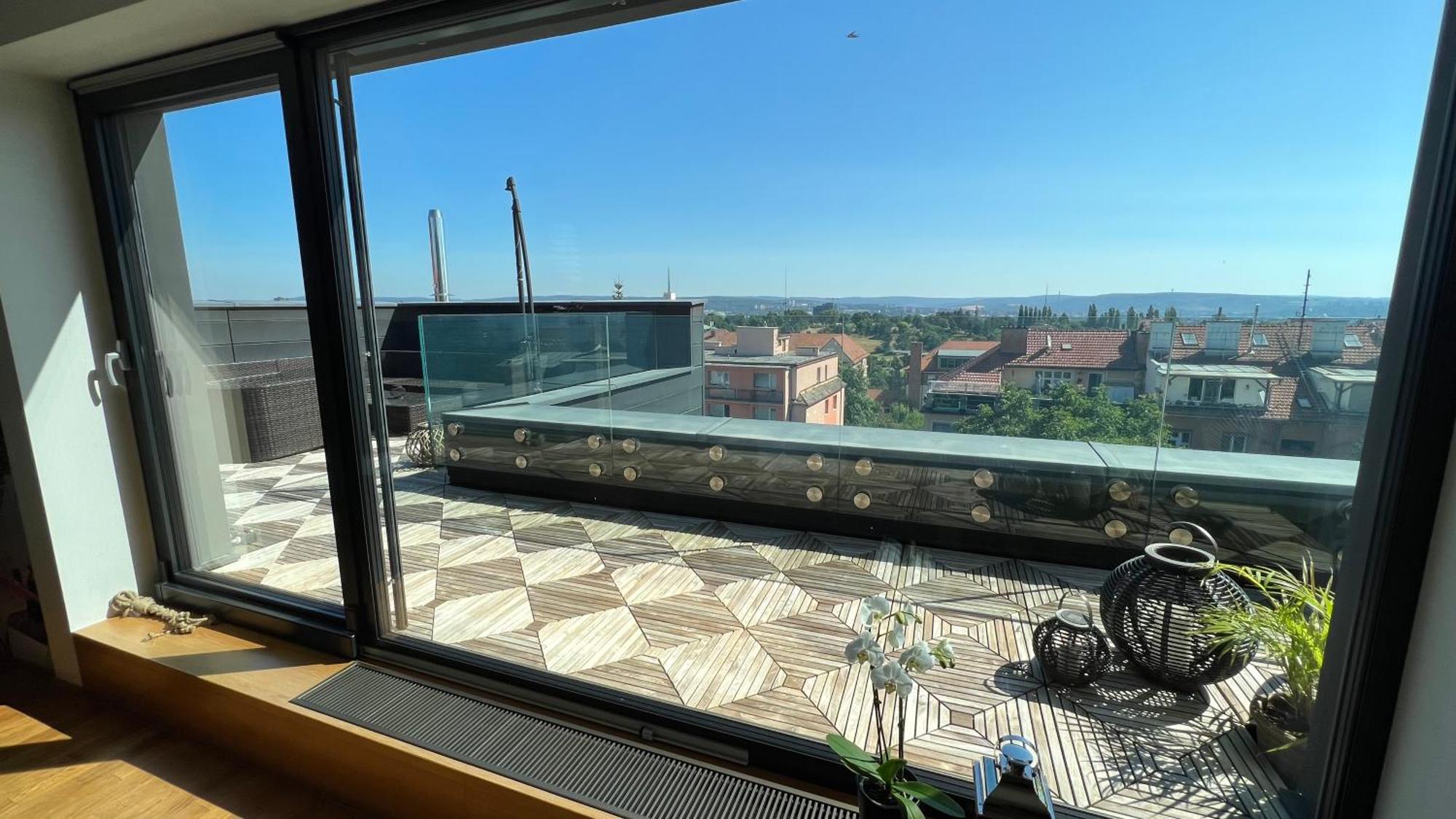 Apartman Se Saunou A Terasou S Vyhledem Na Brünn  Kültér fotó